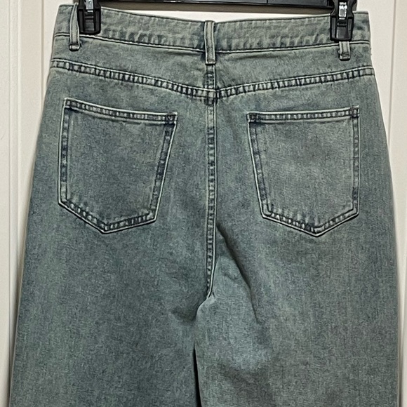 Pretty Little Thing Sz 6 Tall Vintage Wash High Waist Seam Detail 9.5” Leg Jeans - Picture 7 of 12